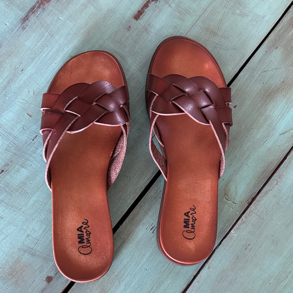 Mia Amore Women's Brown Braided Sandals